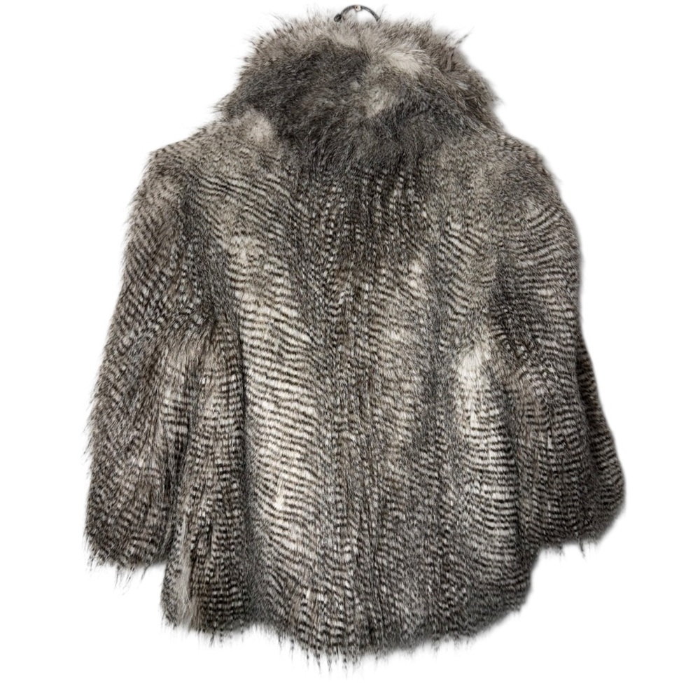 Guess Ladies Faux Fur 3/4 Sleeve Jacket Black & White Fur Size Medium - Picture 3 of 16